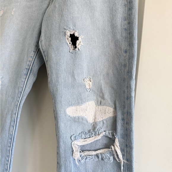 LEVI’S 501 Women Original Fit Denim Wash Distressed Zipper Fly Jeans (28 x 30) - Picture 10 of 16